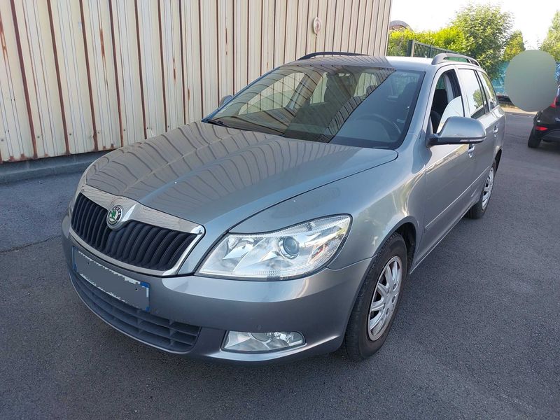 Skoda Octavia 1.6 TDI — 1/8