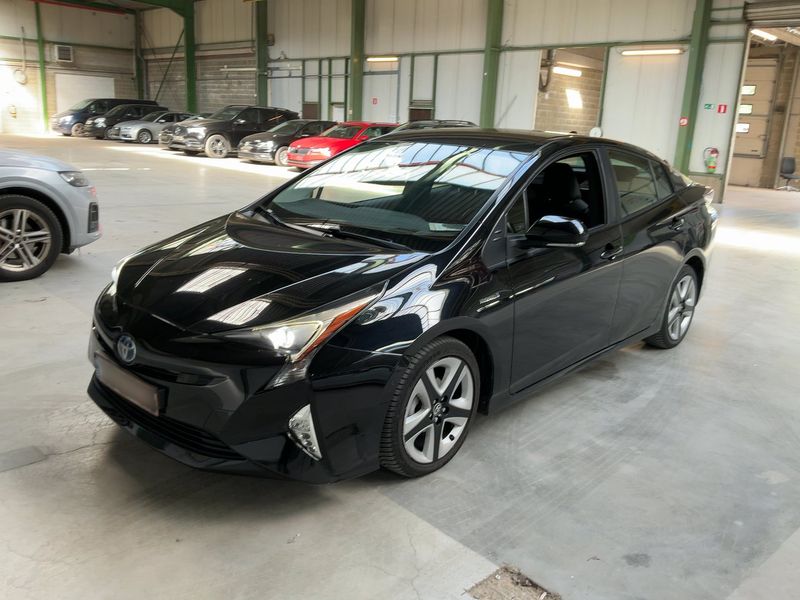 Toyota Prius 1.8 — 1/8