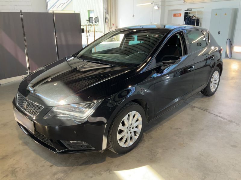 Seat Leon 1.6 TDI — 1/8
