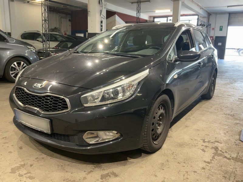 Kia cee'd 1.6 CRDi — фото 1