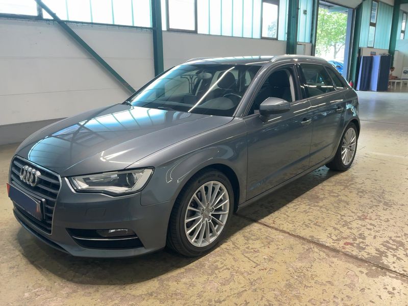 Audi A3 Sportback 2.0 TDI — фото 1