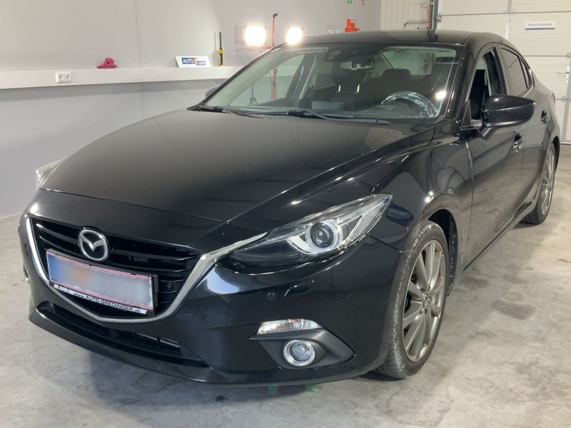 Mazda 3 2.2 Turbodiesel — 1/8