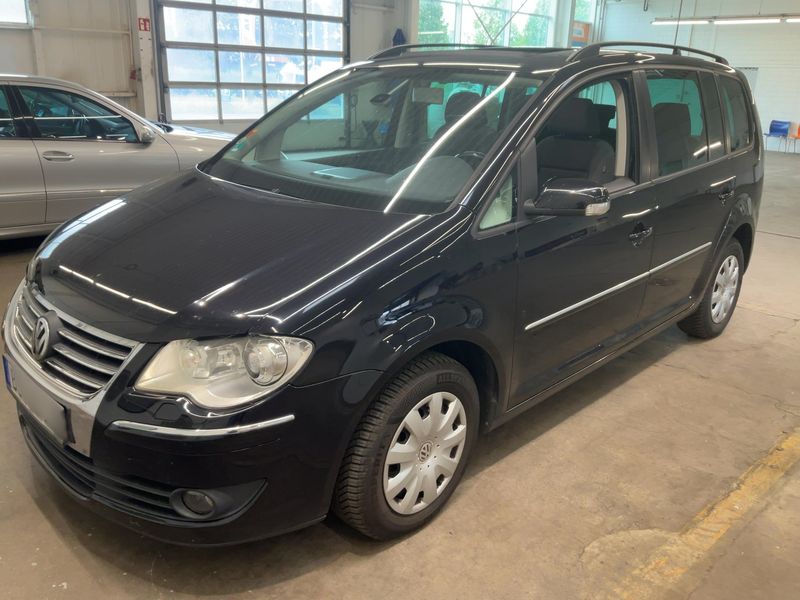 Volkswagen Touran 1.4 TSI — 1/8