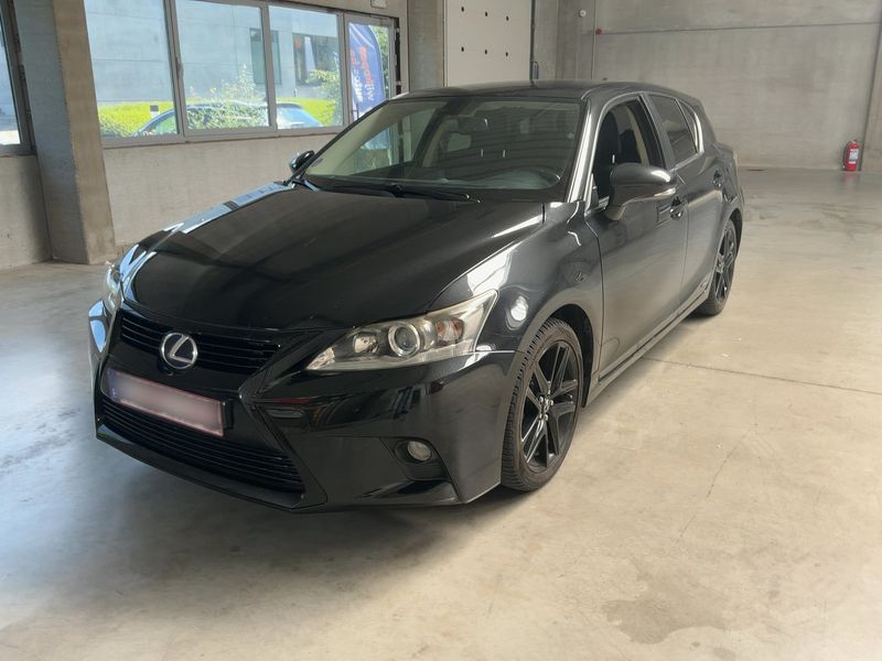 Lexus CT-Serie CT 200h — 1/8