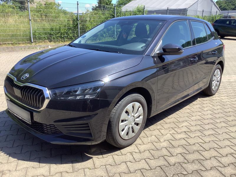 Skoda Fabia 1.0 TSI — 1/8