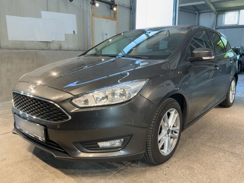 Ford Focus 1.0 EcoBoost — 1/8