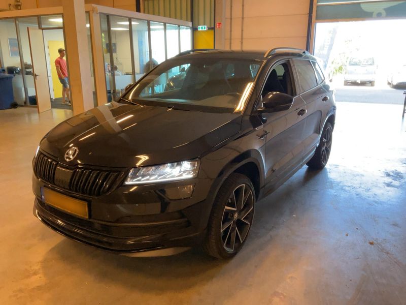 Skoda Karoq 1.5 TSI ACT — 1/8