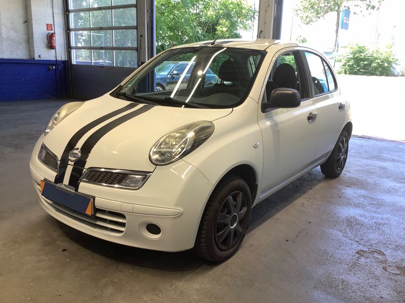 Nissan Micra 1.2 — 1/8