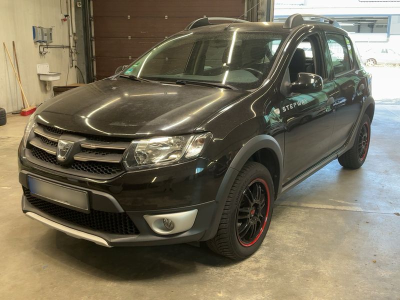 Dacia Sandero 0.9 TCe — 1/8