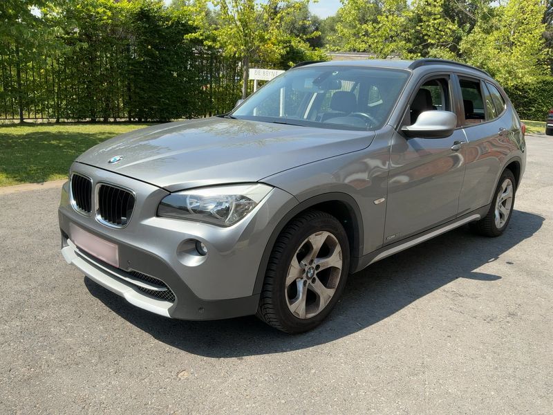 BMW X1 sDrive 18i — фото 1