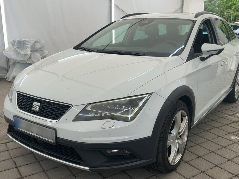 Seat Leon 2.0 TDI — фото 1