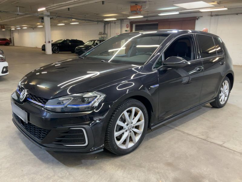 Volkswagen Golf VII 1.4 GTE — 1/8