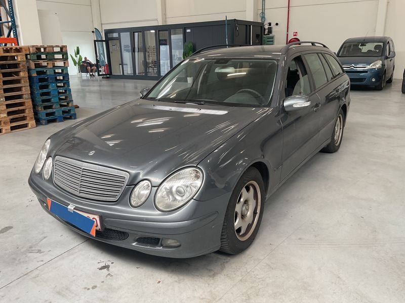 Mercedes-Benz E-Klasse E 220 CDI — 1/8