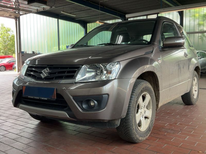 Suzuki Grand Vitara 1.9 DDiS — 1/8