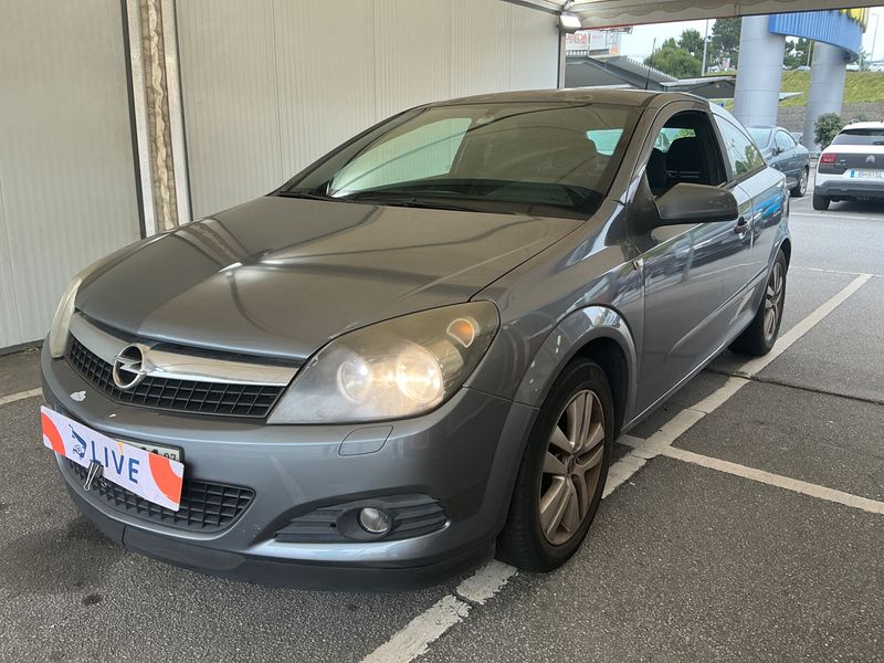 Opel Astra GTC 1.3 CDTI — 1/8