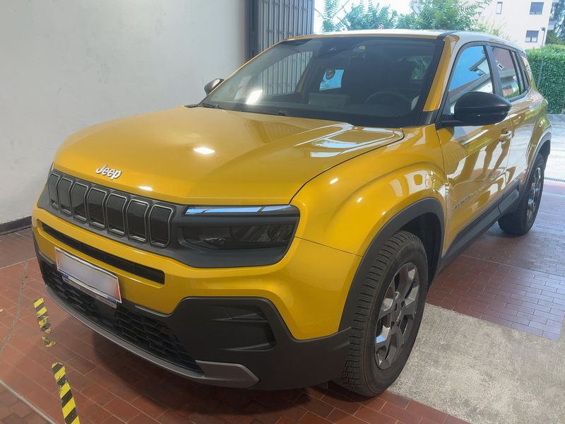 Jeep Avenger 1.2 T-GDI — 1/8