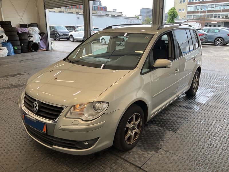 Volkswagen Touran 1.4 TSI — 1/8