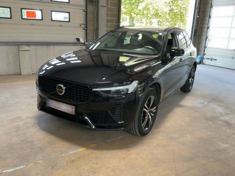 Volvo XC60 2.0 T6 Plug-in Hybrid — 1/8