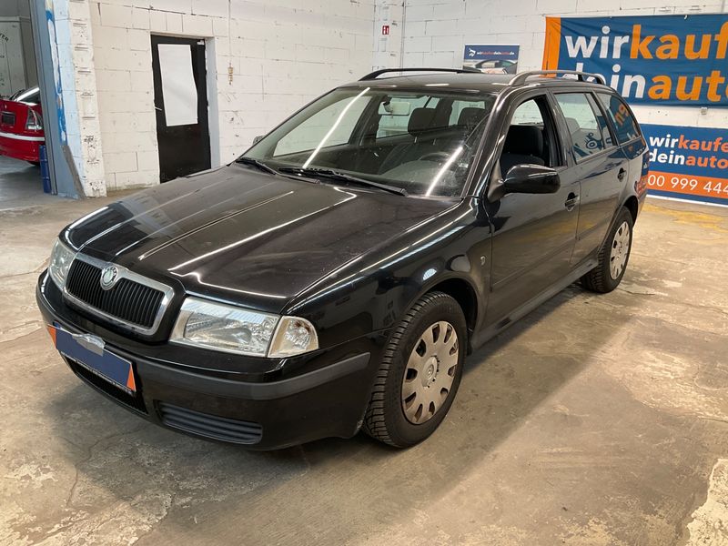 Skoda Octavia 1.6 — 1/8