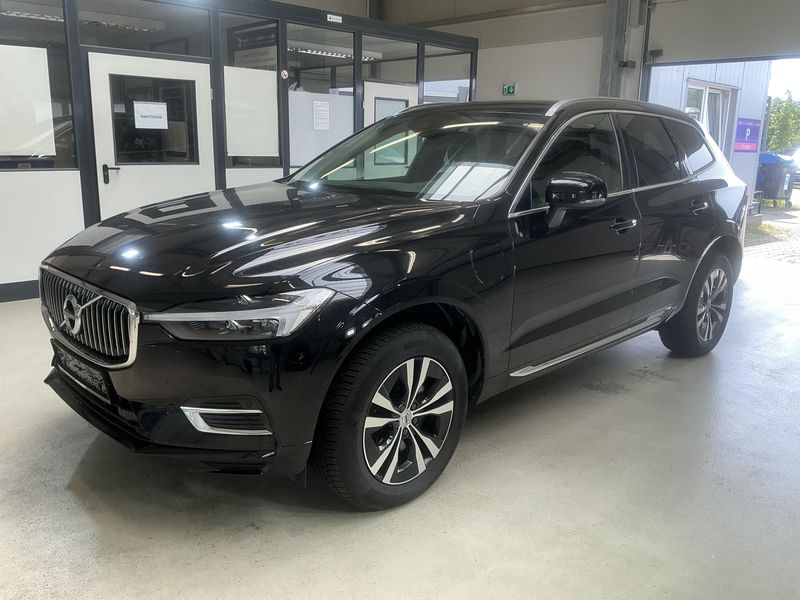 Volvo XC60 2.0 T6 Plug-in Hybrid — 1/8