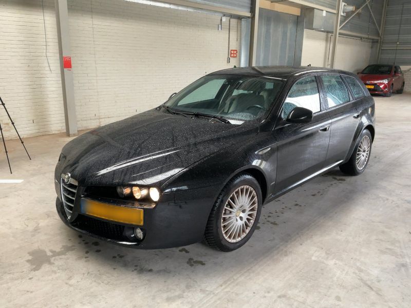 Alfa Romeo Alfa 159 3.2 JTS V6 — 1/8