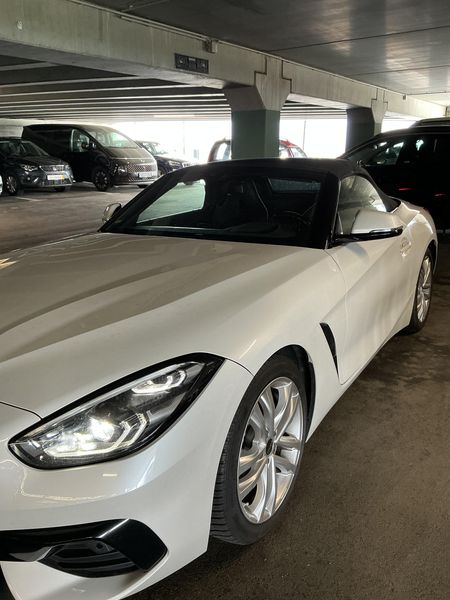 BMW Z4 sDrive 20i — фото 1