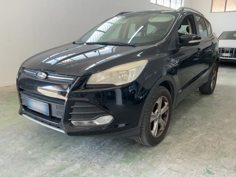 Ford Kuga 2.0 TDCi TD — 1/8