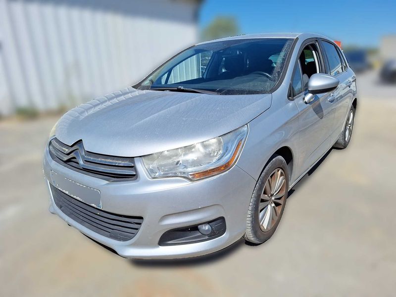 Citroen C4 1.6 VTi — 1/8