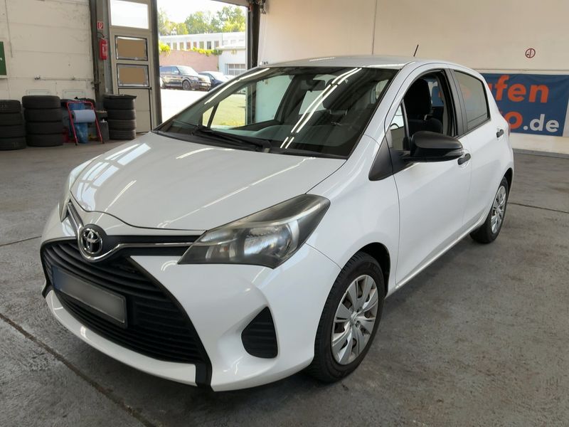 Toyota Yaris 1.0 VVT-i — фото 1