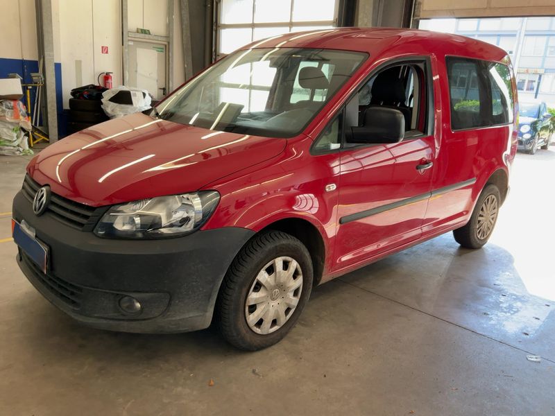 Volkswagen Caddy 1.6 TDI — фото 1
