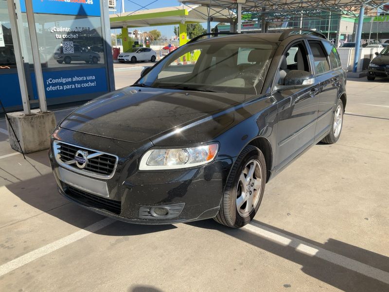 Volvo V50 2.0 D4 — 1/8