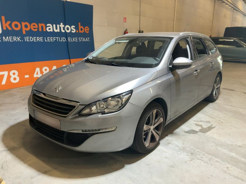 Peugeot 308 1.2 e-THP — фото 1