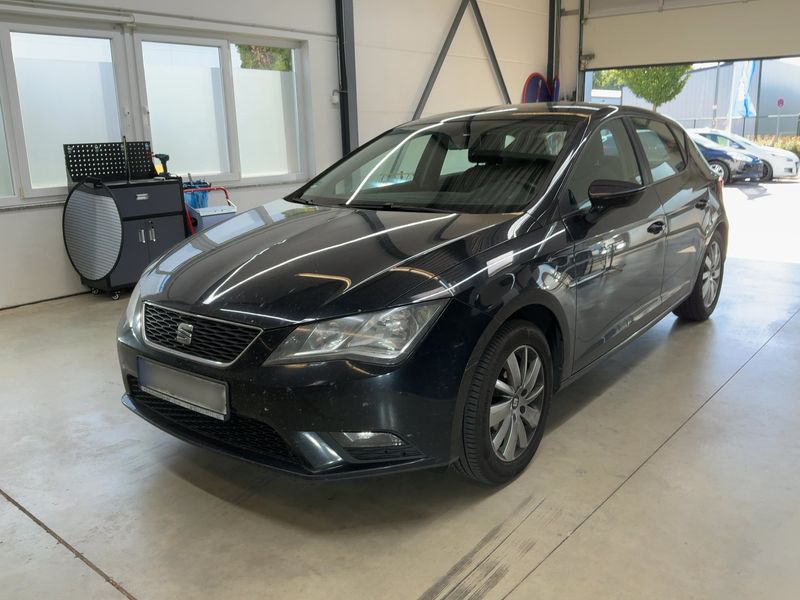 Seat Leon 1.6 TDI — 1/8