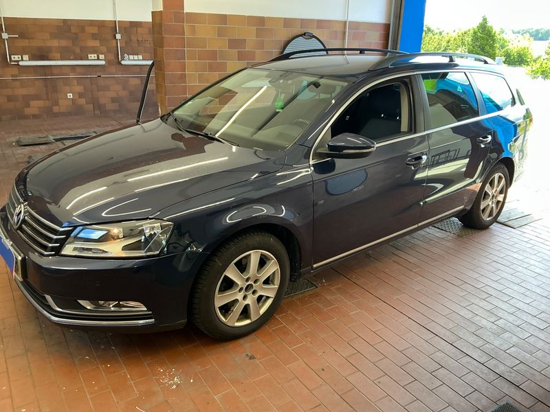 Volkswagen Passat 2.0 TDI — 1/8