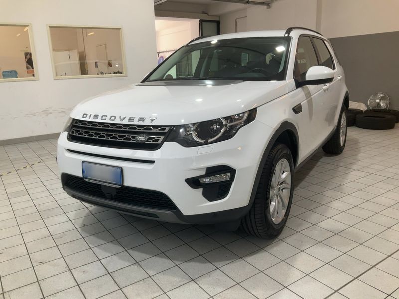 Land Rover Discovery Sport 2.0 Turbo — 1/8