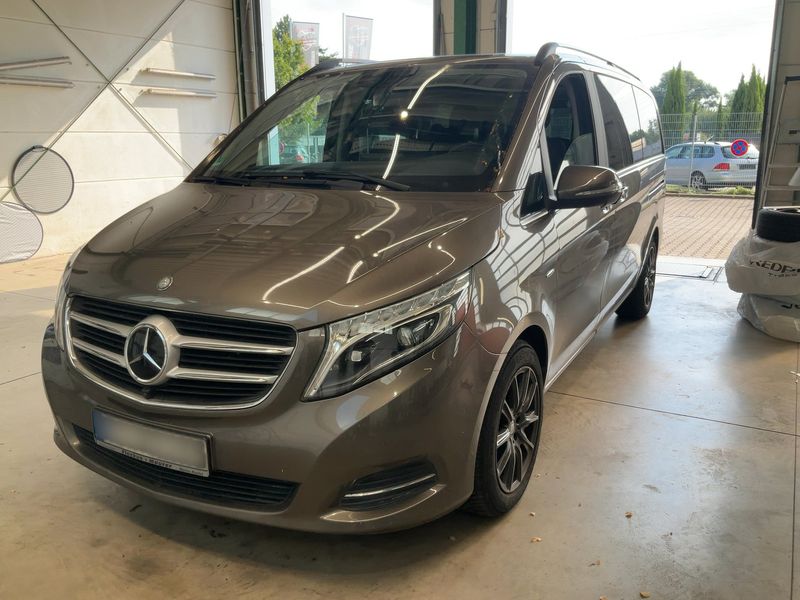 Mercedes-Benz V-Klasse V 250 d — 1/8