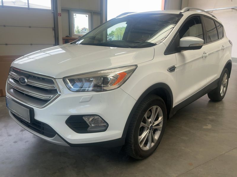 Ford Kuga 1.5 TDCi — 1/8