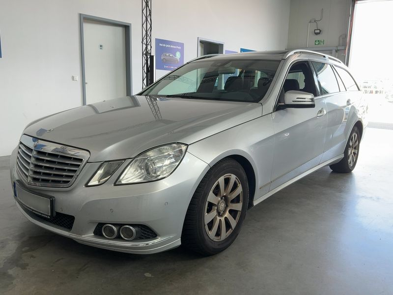 Mercedes-Benz E-Klasse E 220 CDI — 1/8