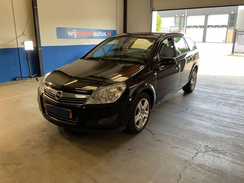 Opel Astra 1.6 — 1/8