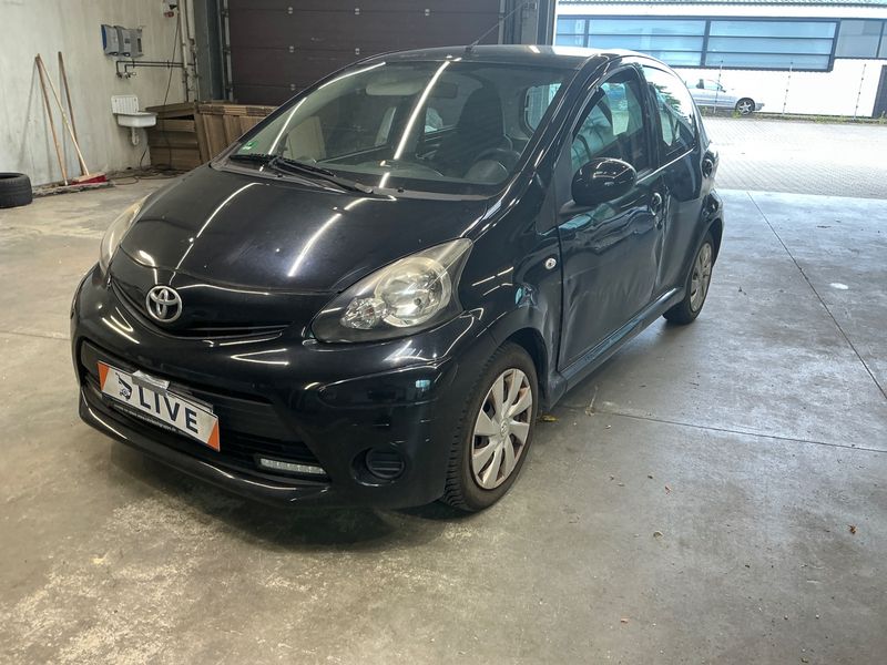 Toyota Aygo 1.0 — 1/8