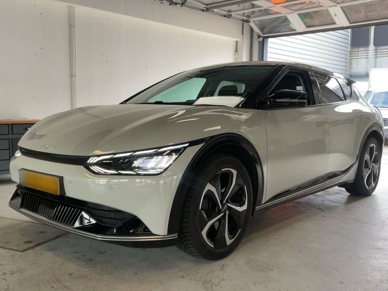 Kia EV6 electric drive 168 kW — фото 1