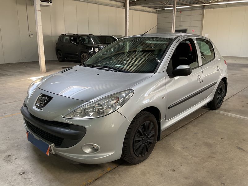 Peugeot 206+ 1.1 — 1/8