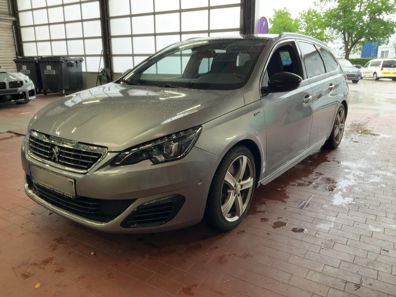 Peugeot 308 1.6 THP — 1/8
