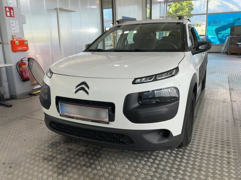 Citroen C4 Cactus 1.2 e-VTi — 1/8