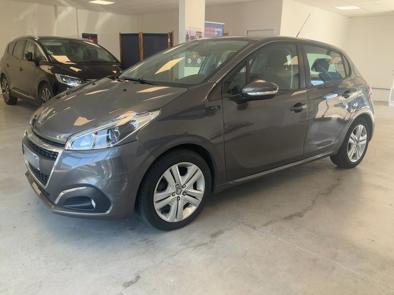 Peugeot 208 1.2 PureTech — 1/8