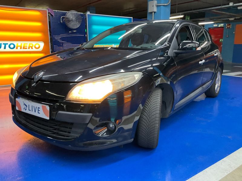 Renault Megane 1.5 dCi — 1/8