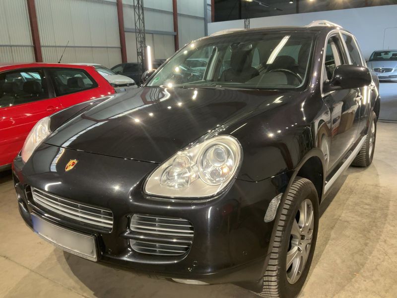 Porsche Cayenne S — 1/8