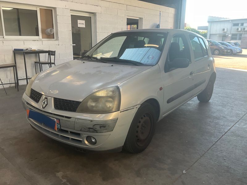 Renault Clio 1.5 dCi — фото 1