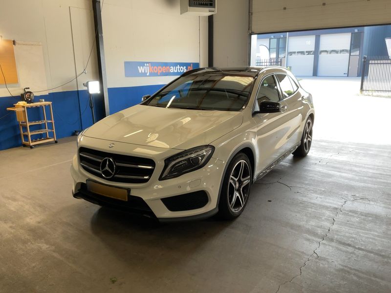 Mercedes-Benz GLA-Klasse GLA 250 — 1/8