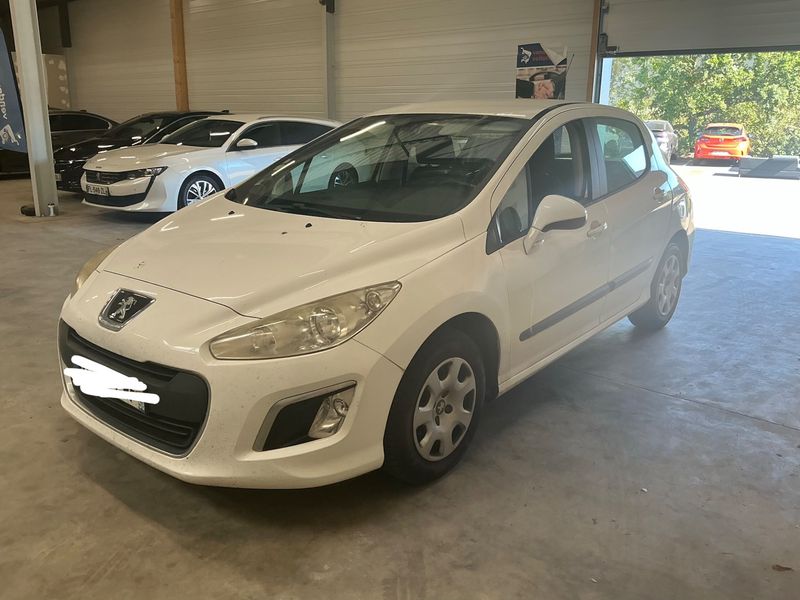 Peugeot 308 1.6 HDi — 1/8